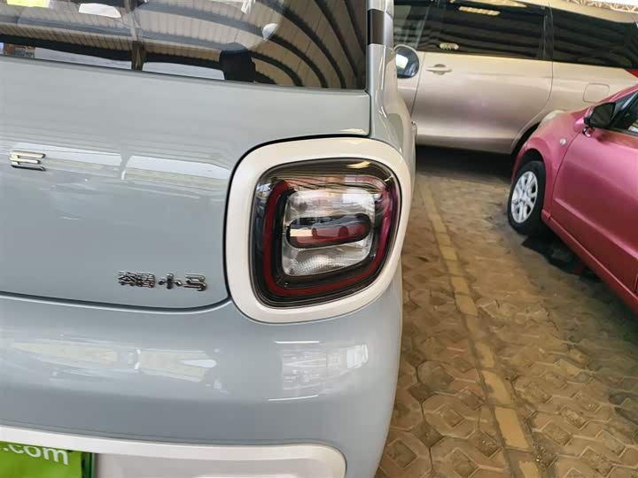 Фото 8 - Bestune Pony