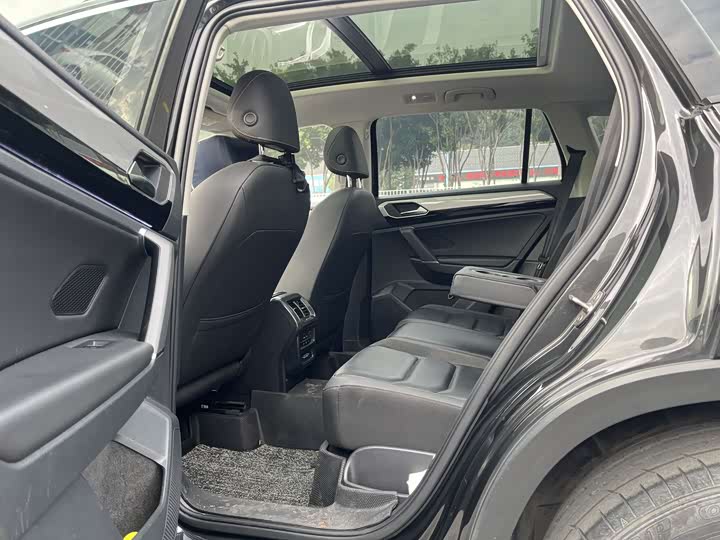 Фото 7 - Volkswagen Tayron