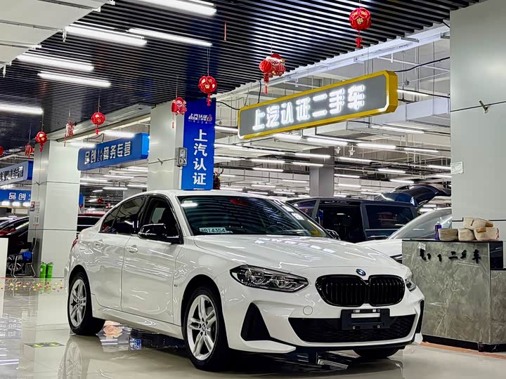 Фото 3 - BMW 1 Series