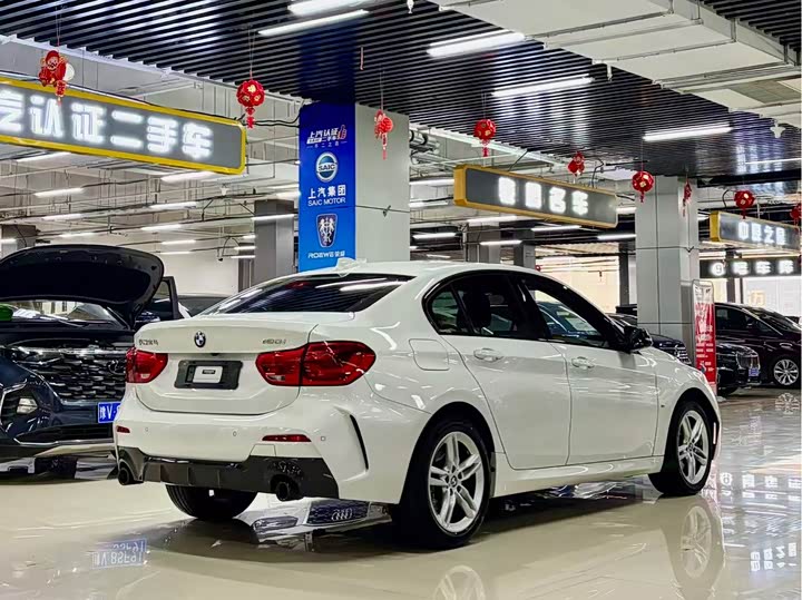 Фото 4 - BMW 1 Series