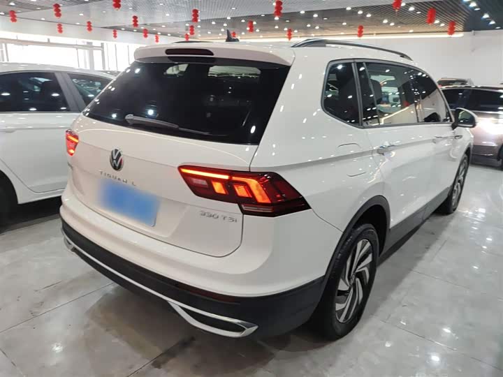 Фото 7 - Volkswagen Tiguan L Pro