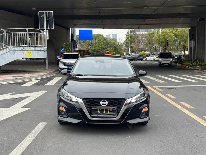 Фото 2 - Nissan Teana