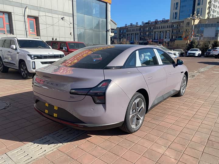 Фото 5 - XPeng Mona M03