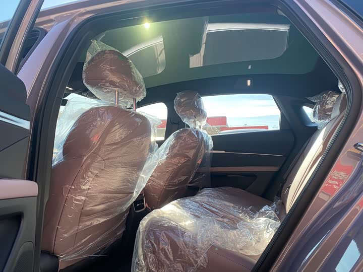 Фото 7 - XPeng Mona M03