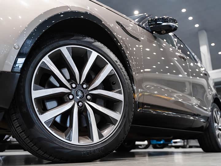 Фото 8 - Land Rover Discovery