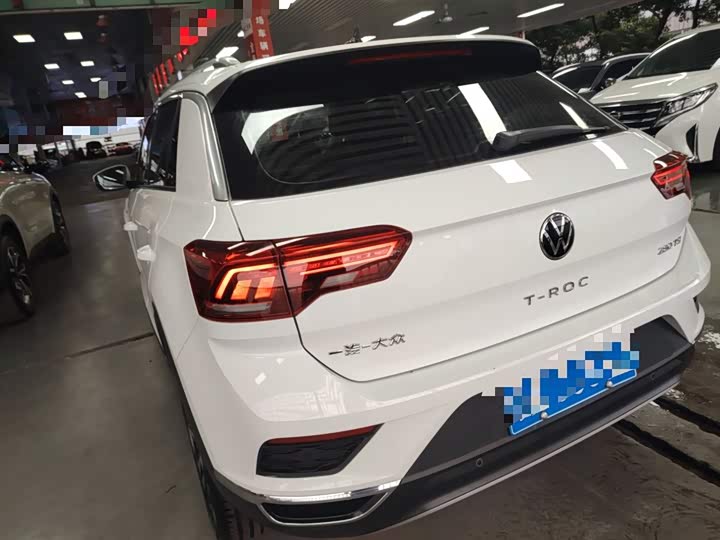 Фото 5 - Volkswagen T-Roc
