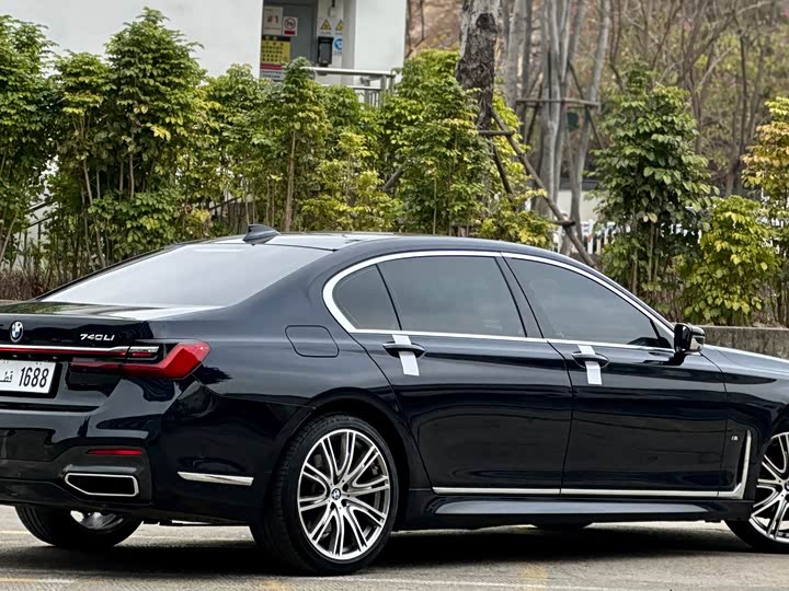 Фото 6 - BMW 7 Series
