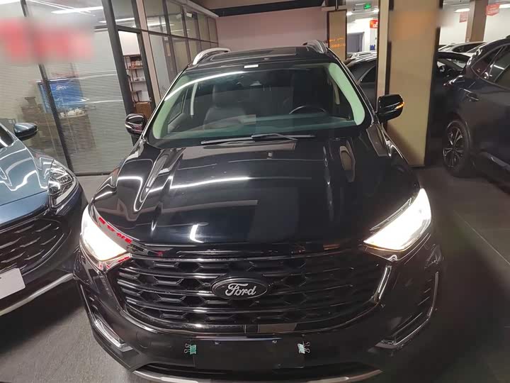 Фото 3 - Ford Edge