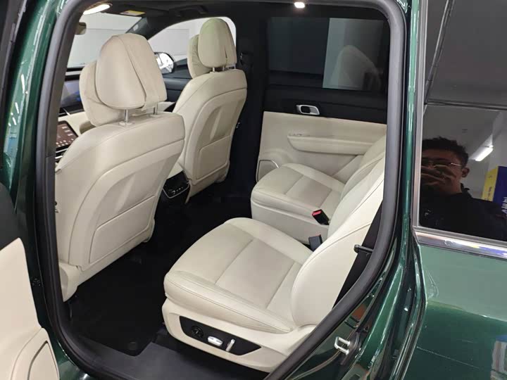 Фото 4 - LiXiang One