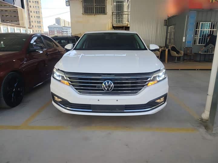 Фото 3 - Volkswagen Lavida