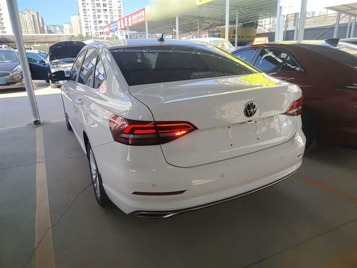 Фото 5 - Volkswagen Lavida