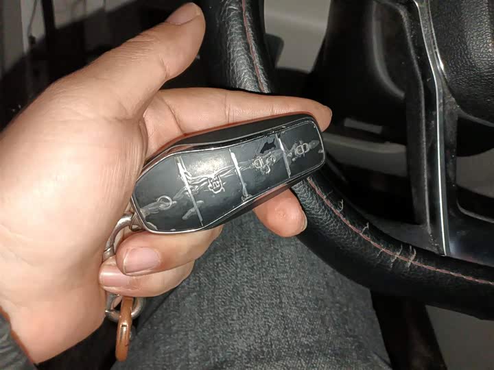 Фото 9 - BYD Yuan Pro