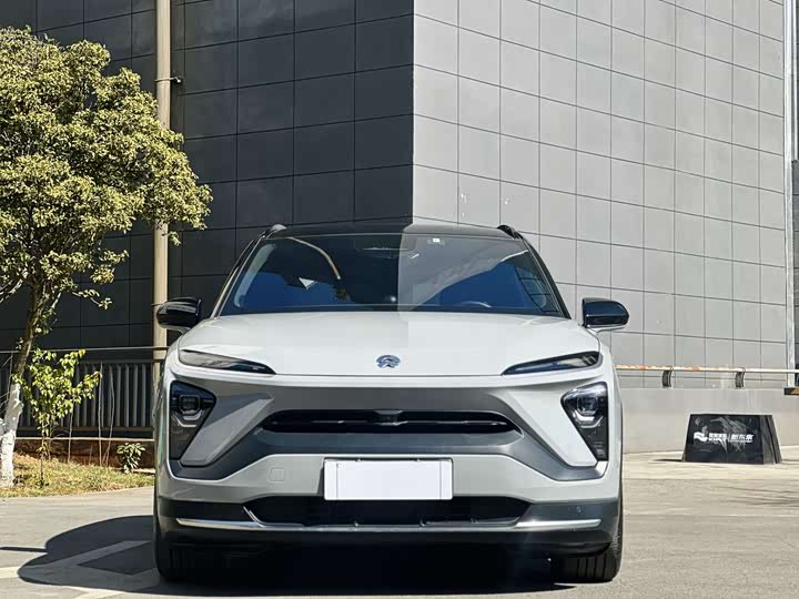 Фото 2 - Nio ES6