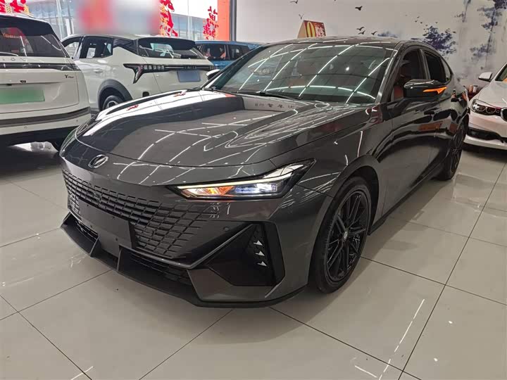 Фото 1 - Changan UNI-V