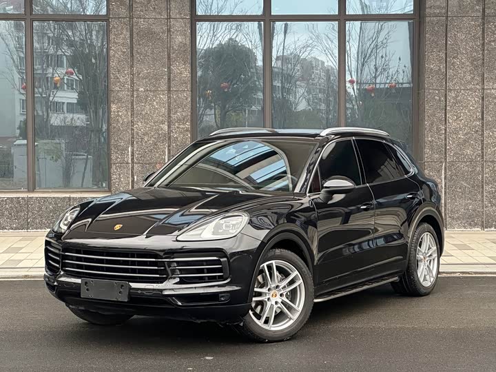 Фото 1 - Porsche Cayenne