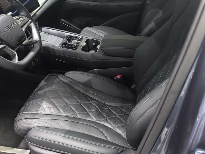 Фото 2 - BYD Sea Lion 07 EV