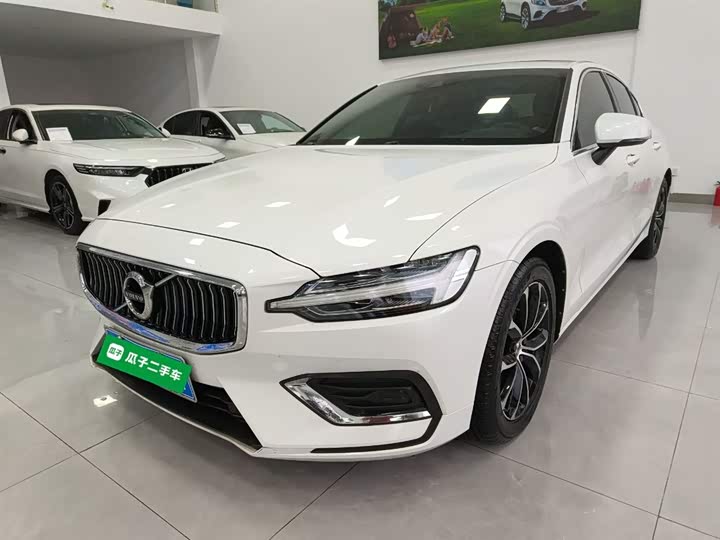 Фото 2 - Volvo S60