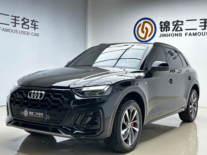 Фото 1 - Audi Q5L