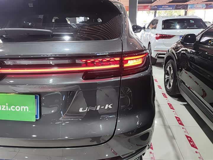 Фото 8 - Changan UNI-K