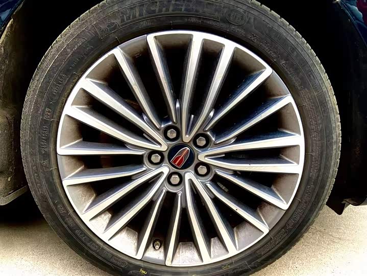 Фото 5 - Hongqi H9