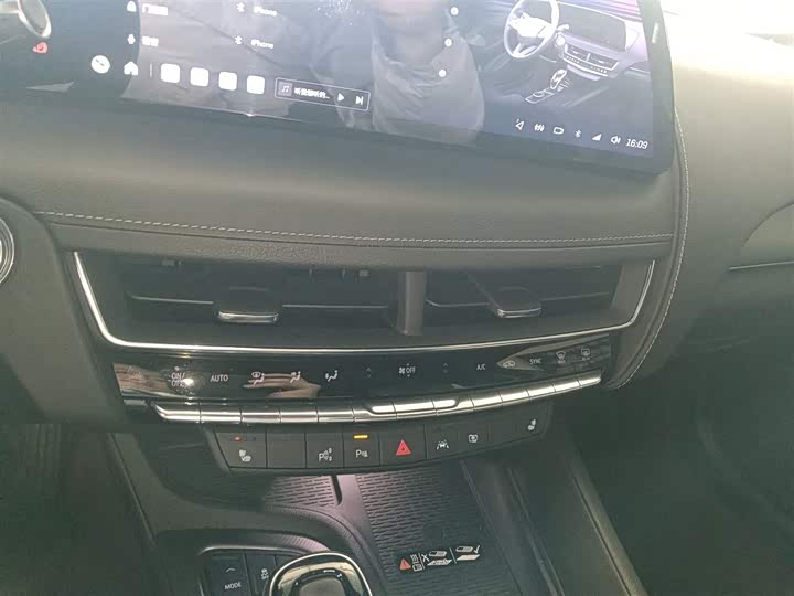 Фото 6 - Cadillac CT5