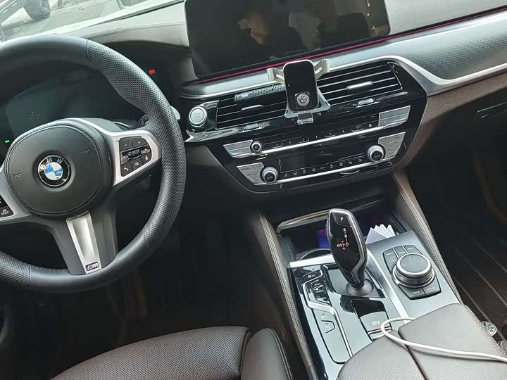 Фото 7 - BMW 5 Series Hybrid