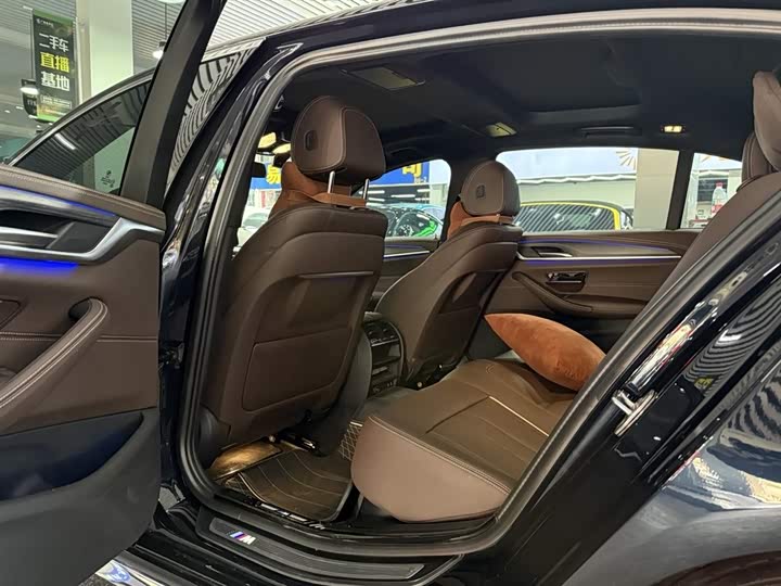 Фото 7 - BMW 5 Series