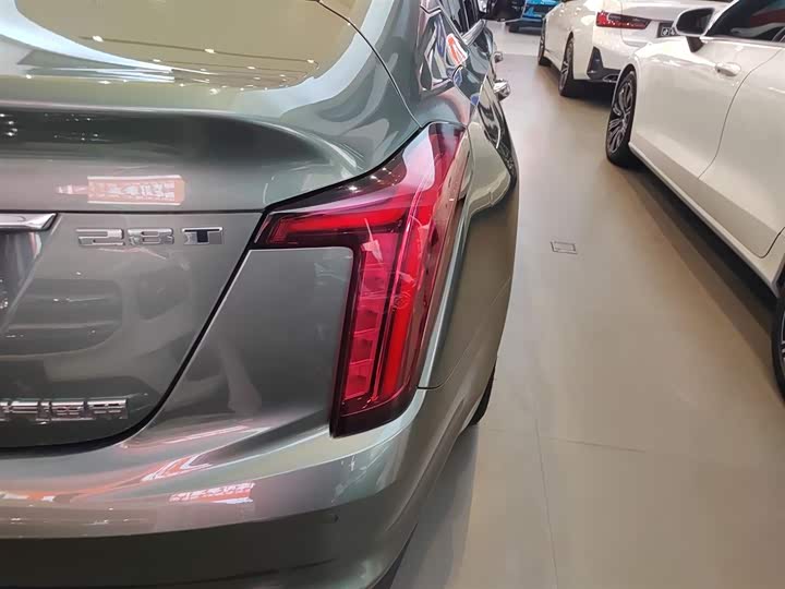 Фото 8 - Cadillac CT5