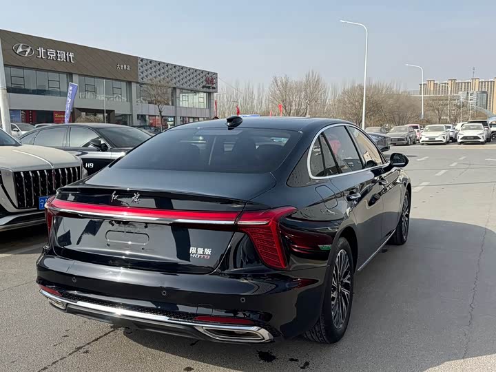 Фото 4 - Hongqi H5