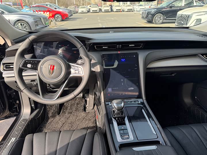 Фото 9 - Hongqi H5