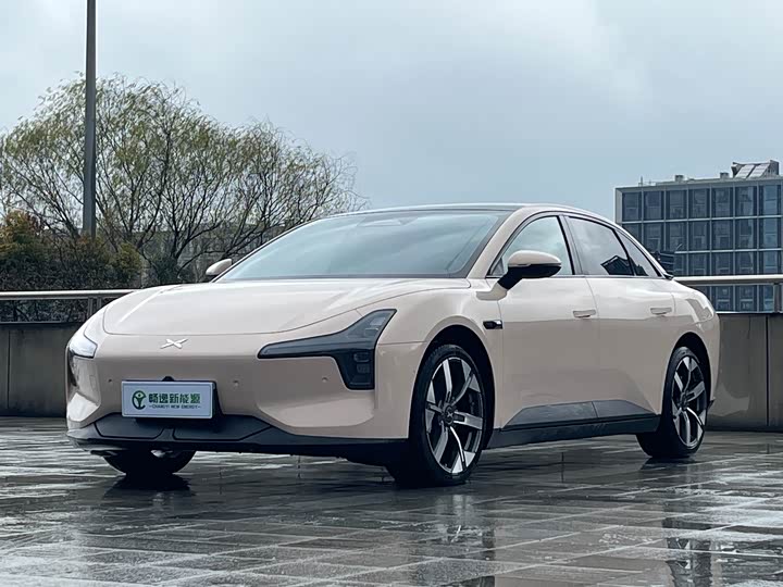 Фото 1 - XPeng Mona M03