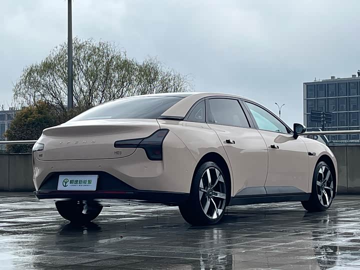 Фото 4 - XPeng Mona M03