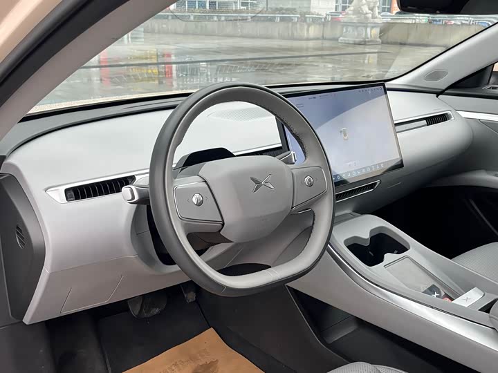 Фото 8 - XPeng Mona M03