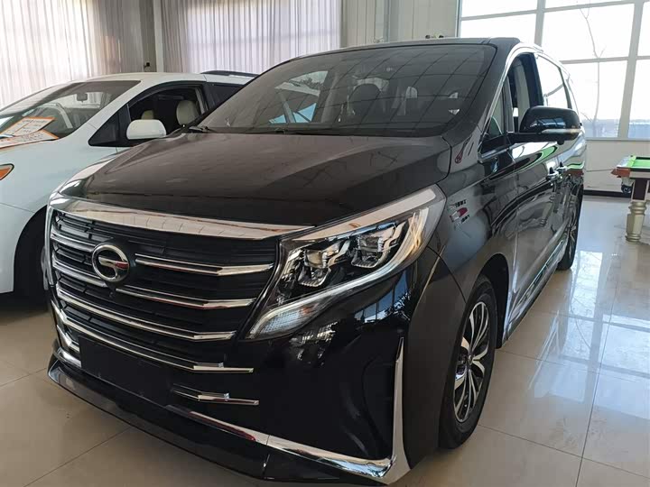 Фото 2 - GAC Trumpchi M8