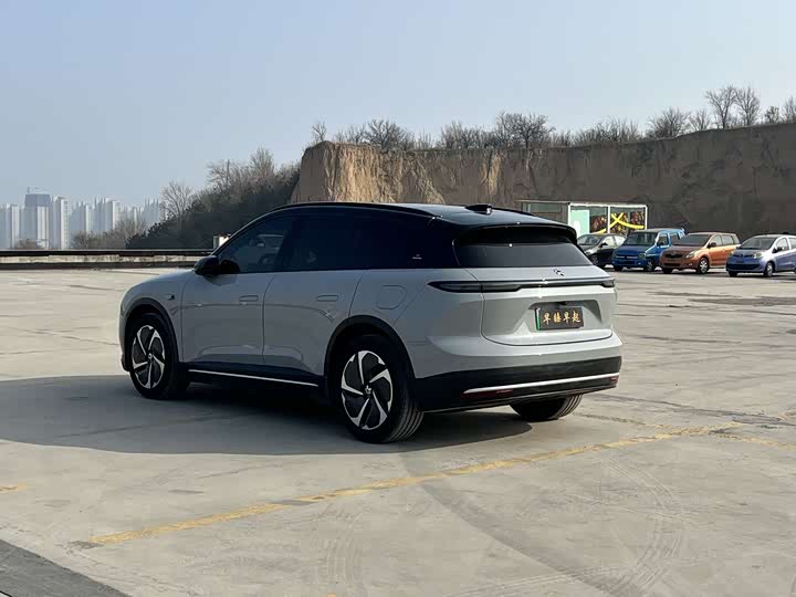 Фото 7 - Nio ES6