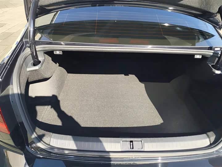 Фото 4 - Volkswagen Passat