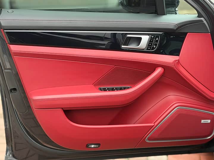 Фото 9 - Porsche Panamera