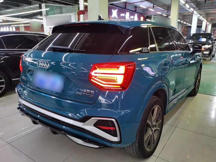 Фото 7 - Audi Q2L