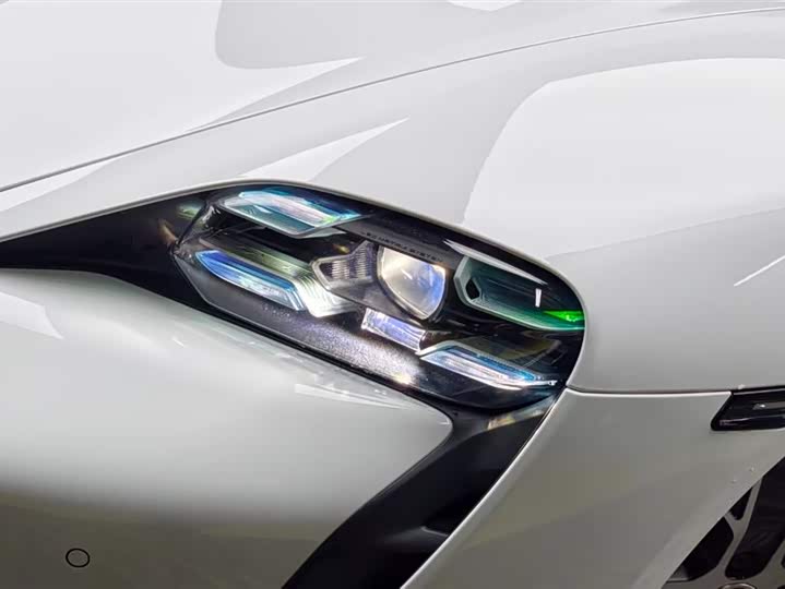 Фото 7 - Porsche Taycan