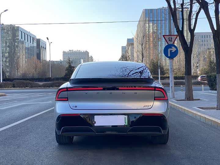 Фото 2 - XPeng F57