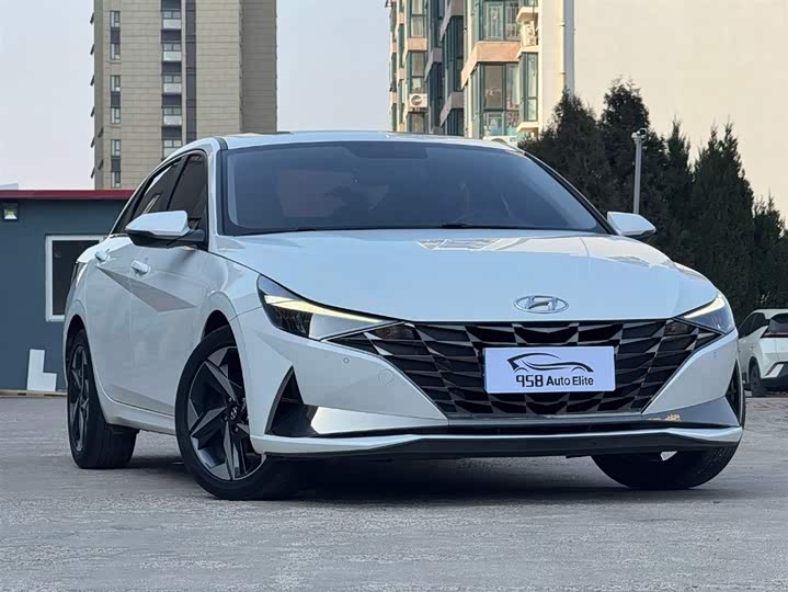 Фото 3 - Hyundai Elantra N line