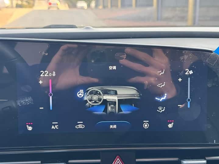 Фото 8 - Hyundai Elantra N line