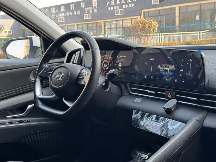 Фото 9 - Hyundai Elantra N line