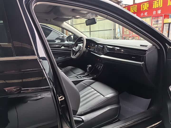 Фото 5 - Volkswagen Passat