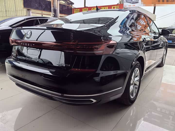 Фото 9 - Volkswagen Passat