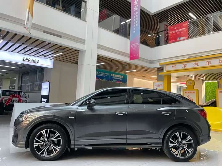 Фото 5 - Audi Q3 Sportback