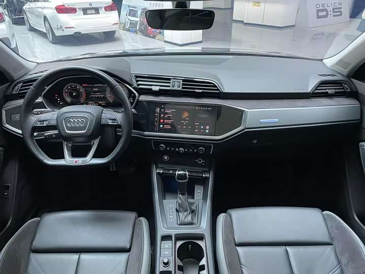 Фото 7 - Audi Q3 Sportback