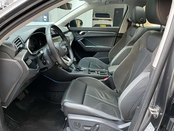 Фото 8 - Audi Q3 Sportback