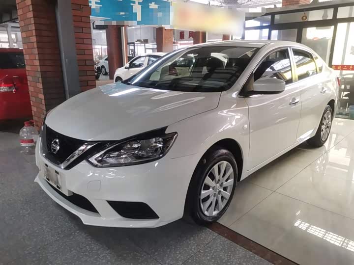 Фото 2 - Nissan Sylphy