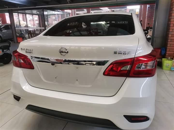 Фото 6 - Nissan Sylphy